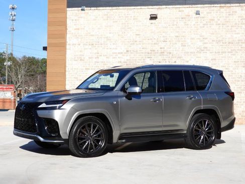 Used 2023 Lexus LX 600 F Sport image 16