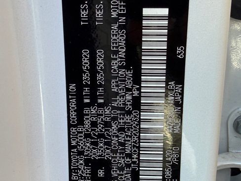 Used 2024 Lexus NX 450h+ AWD w/ Vision Package image 11