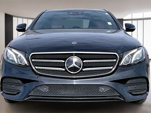 Used 2020 Mercedes-Benz E 450 4MATIC Sedan image 3