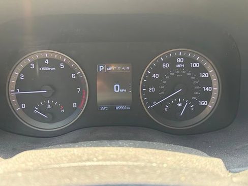 Used 2016 Hyundai Tucson SE w/ Option Group 02 AWD/4WD image 2