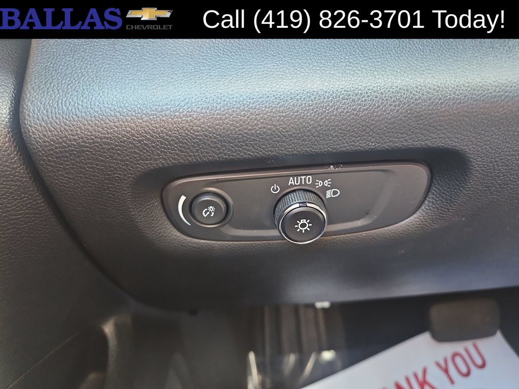 Certified 2023 Chevrolet Traverse LT FWD image 18