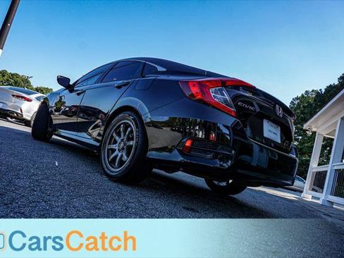 Used 2016 Honda Civic EX image 4
