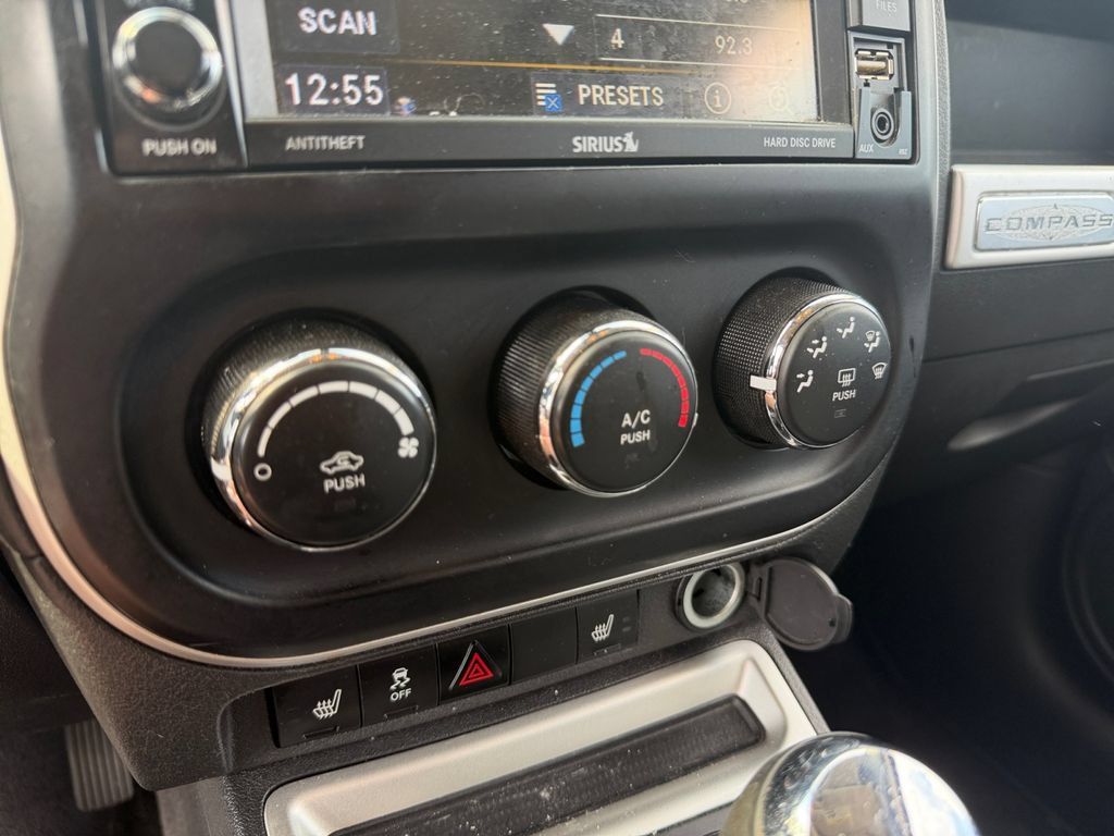Used 2017 Jeep Compass High Altitude AWD/4WD image 26