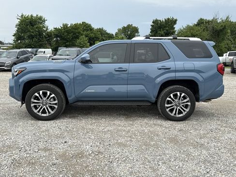 Used 2026 Toyota 4Runner Limited AWD/4WD image 3