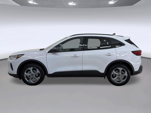 Certified 2025 Ford Escape ST-Line AWD/4WD image 2