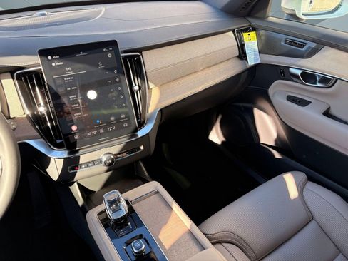 New 2026 Volvo XC90 B6 Ultra w/ Protection Package AWD/4WD image 23