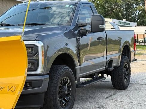 Used 2023 Ford F250 XL w/ STX Appearance Package AWD/4WD image 7