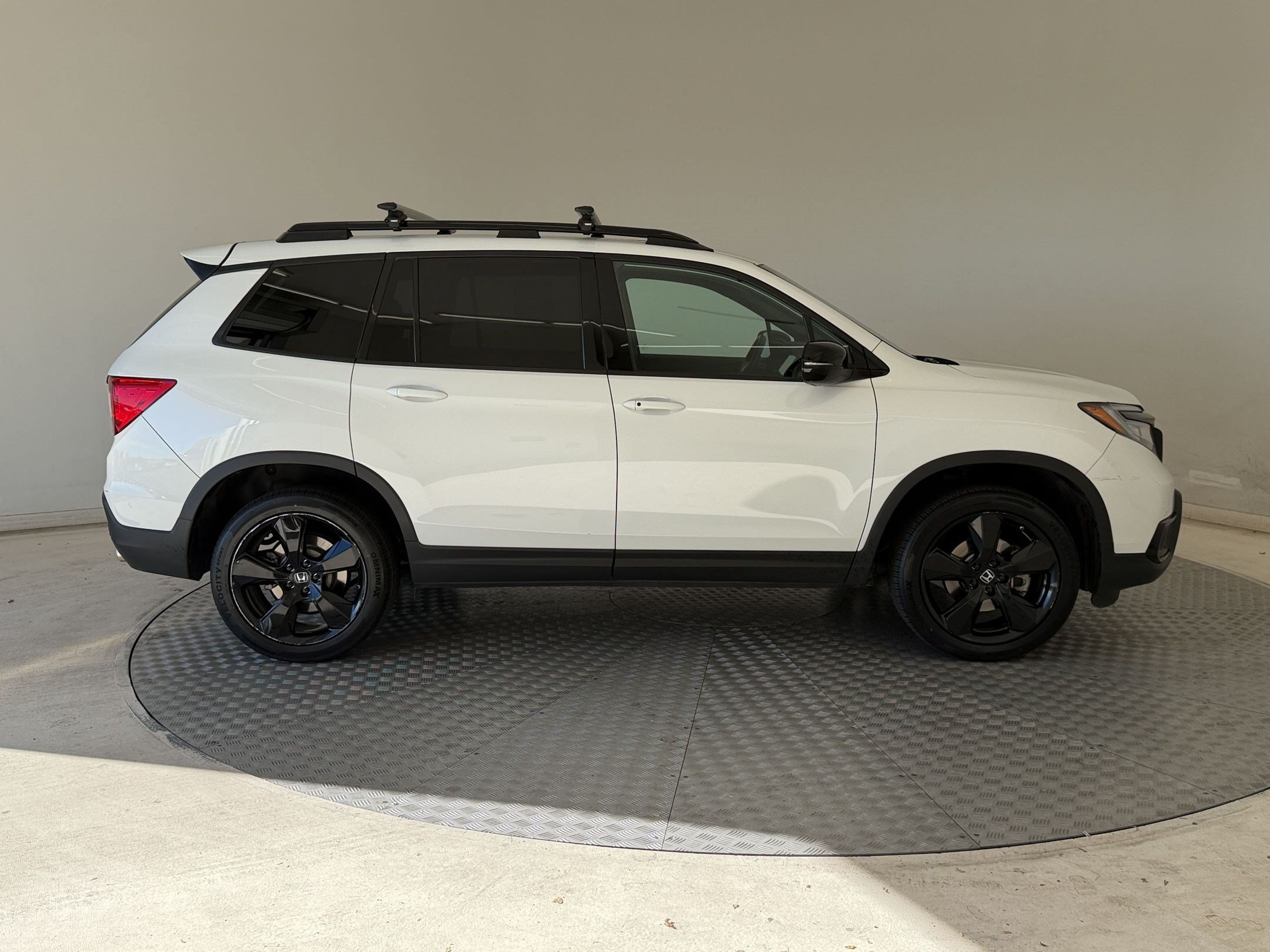Used 2021 Honda Passport Elite image 8