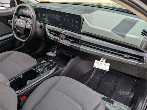Used 2025 Kia K4 FWD image 29