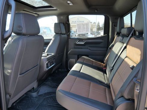 Used 2025 Chevrolet Silverado 1500 High Country image 13