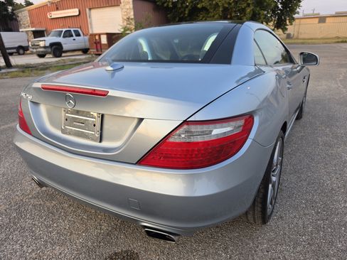 Used 2015 Mercedes-Benz SLK 250 image 8