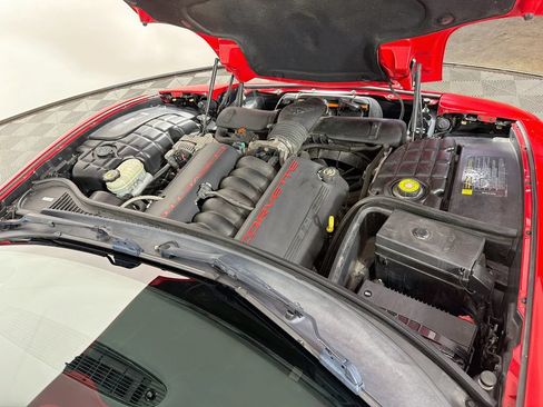 Used 1999 Chevrolet Corvette Convertible w/ Memory Pkg RWD image 25