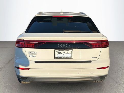 Used 2022 Audi Q8 Premium Plus image 5