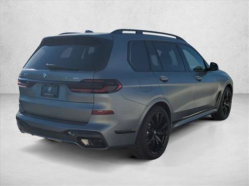 New 2027 BMW X7 xDrive40i w/ M Sport Package AWD/4WD image 2