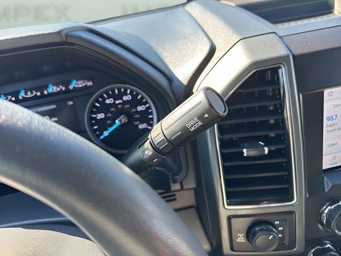 Used 2022 Ford F250 XLT w/ XLT Premium Package image 16