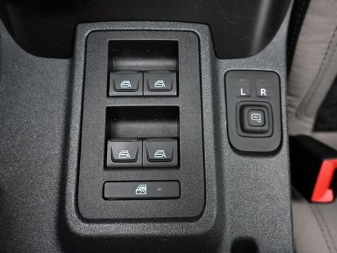 Used 2023 Ford Bronco Wildtrak image 40