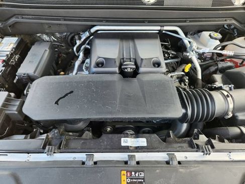 Used 2023 Chevrolet Colorado ZR2 w/ ZR2 Convenience Package III AWD/4WD image 33