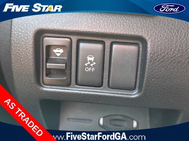 Used 2012 Nissan Altima 3.5 SR FWD image 25