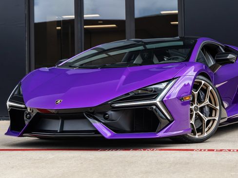 Used 2026 Lamborghini Revuelto AWD/4WD image 4