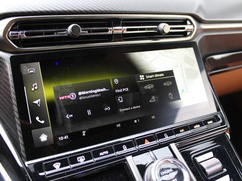 New 2026 Aston Martin V8 Vantage Convertible image 16