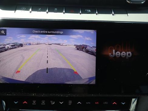 New 2026 Jeep Grand Cherokee Limited AWD/4WD image 25