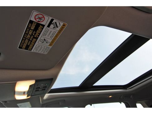 Used 2021 Nissan Rogue SL FWD image 30