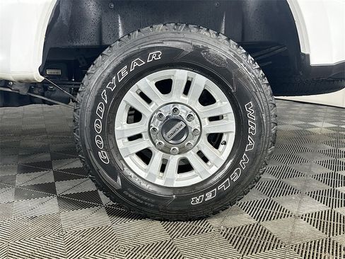 Used 2019 Ford F250 XLT image 34