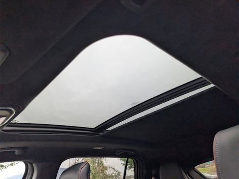 Used 2024 Jeep Wagoneer Launch Edition image 7