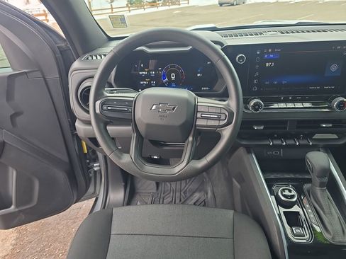 Used 2024 Chevrolet Colorado Trail Boss w/ Technology Package image 15