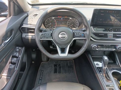 Used 2023 Nissan Altima 2.0 SR FWD image 23