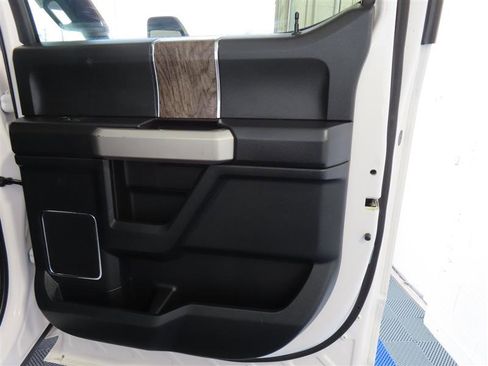 Used 2019 Ford F450 Lariat w/ Lariat Ultimate Package image 27