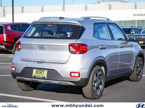 New 2026 Hyundai Venue SEL FWD image 6