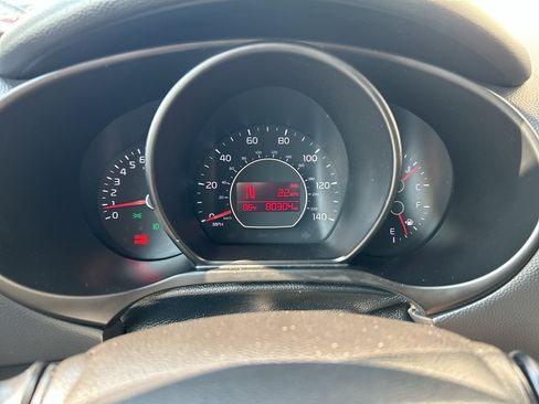 Used 2017 Kia Soul + w/ Designer's Package FWD image 21