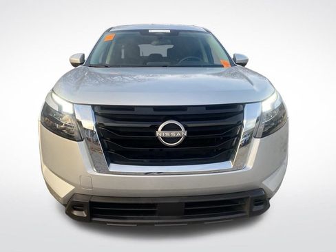 Used 2024 Nissan Pathfinder SV image 17