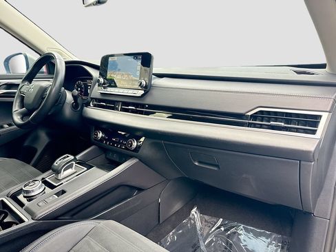 Used 2024 Mitsubishi Outlander SE FWD image 29