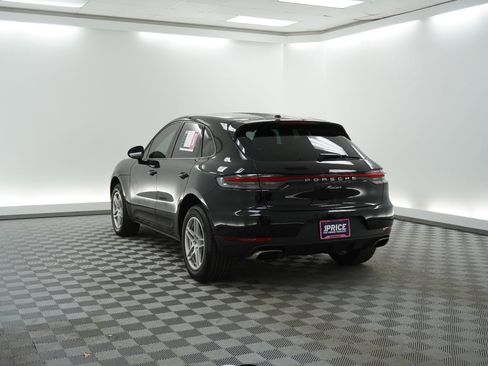 Used 2021 Porsche Macan image 3