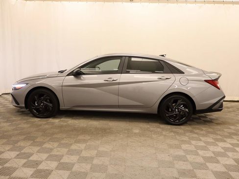 New 2026 Hyundai Elantra SEL Sport image 2