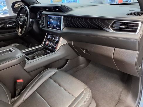 Used 2021 GMC Yukon Denali image 9