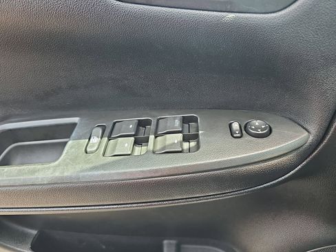 Used 2013 Chevrolet Impala LTZ FWD image 24