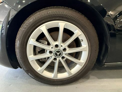 Used 2020 Mercedes-Benz A 220 image 38