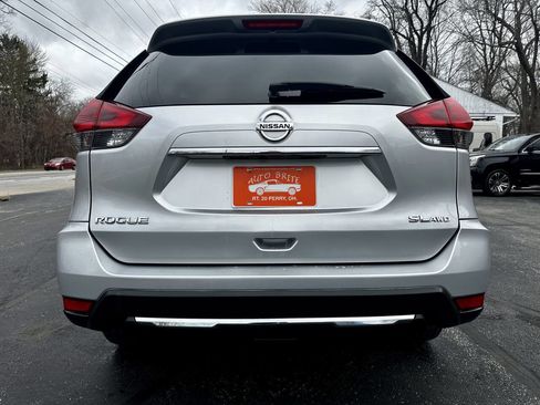 Used 2018 Nissan Rogue SL image 8