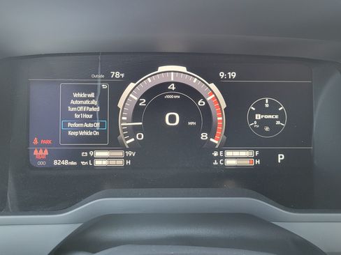 Used 2026 Toyota Tundra Limited AWD/4WD image 14