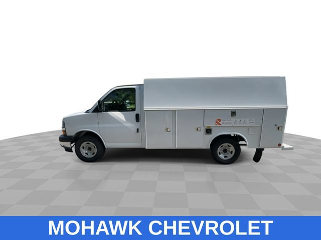 New 2026 Chevrolet Express 3500 w/ Power Convenience Package RWD image 7