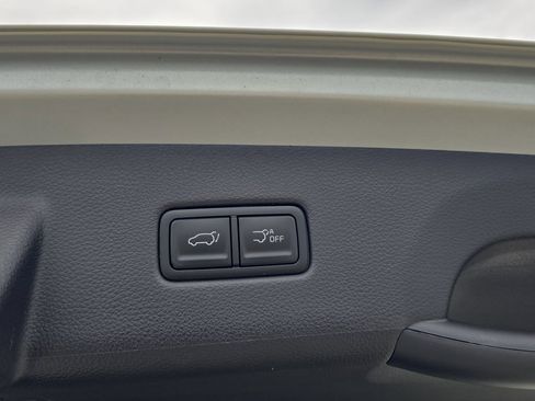 New 2026 Kia Carnival EX FWD image 11
