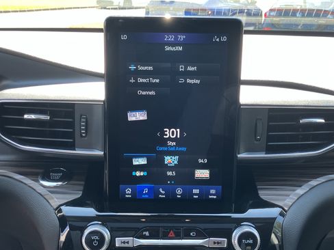 Used 2023 Ford Explorer Limited w/ Limited Technology Package RWD image 26