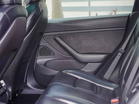 Used 2019 Tesla Model 3 Standard Range Plus RWD image 16