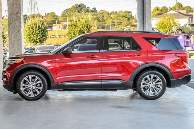 Used 2022 Ford Explorer XLT w/ Equipment Group 202A RWD image 60