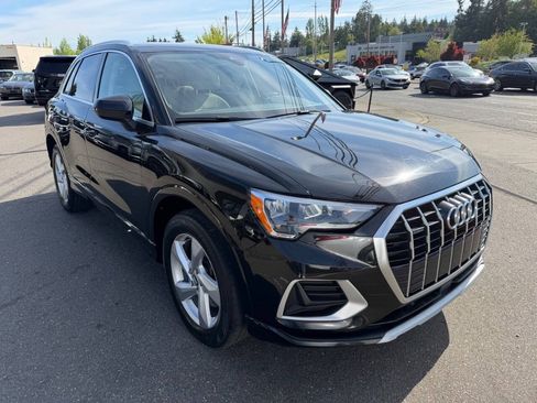 Used 2020 Audi Q3 2.0T Premium AWD/4WD image 11