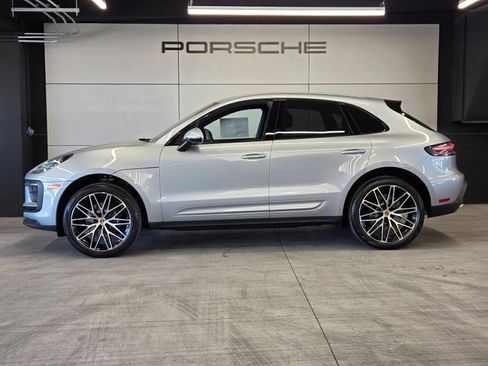 Certified 2026 Porsche Macan AWD/4WD image 2