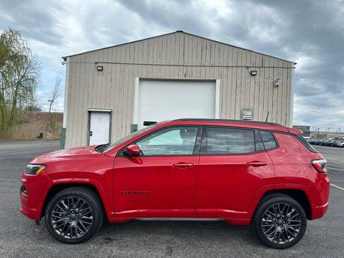 Used 2023 Jeep Compass Limited AWD/4WD image 10